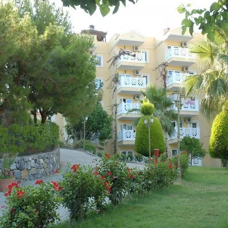 Daire Pleasant Duplex With Shared Pool Near Beach In Alanya *